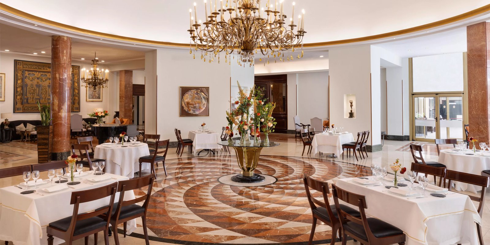InterContinental Madrid by IHG, at the table