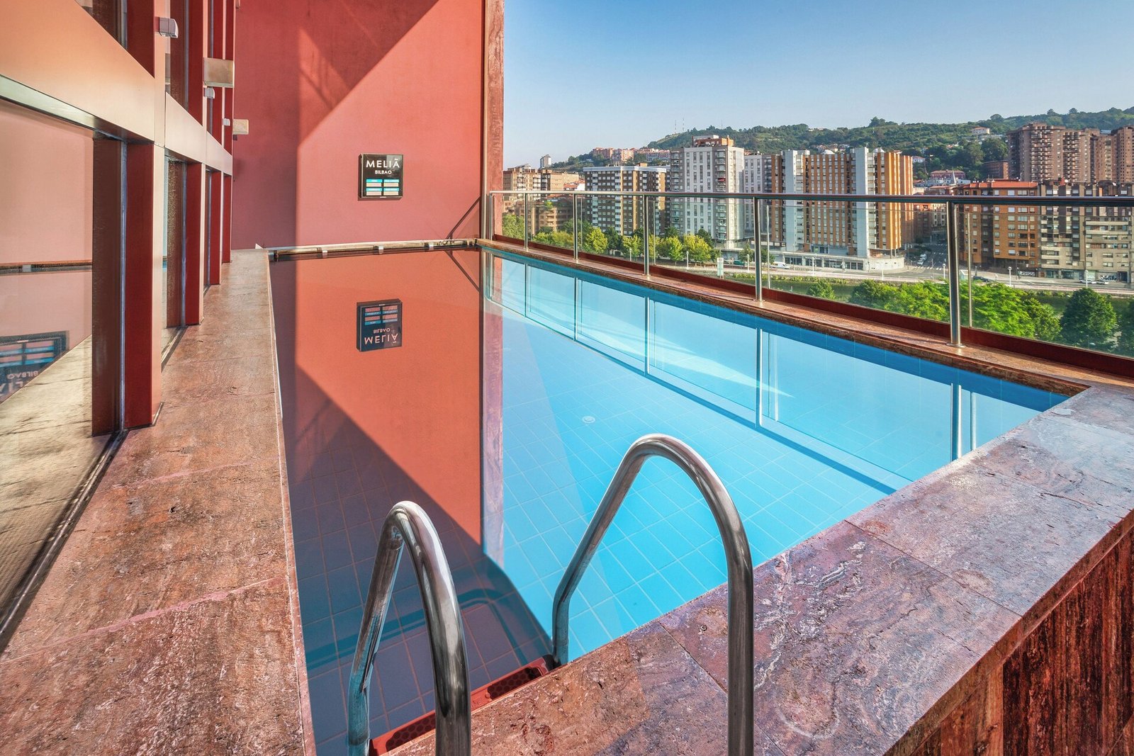 Meliá Bilbao, the pool