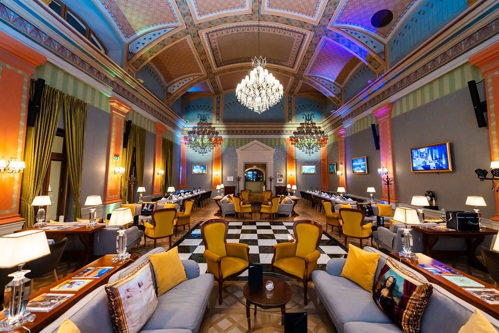 Mystery Hotel Budapest, the great hall restaurant & lounge