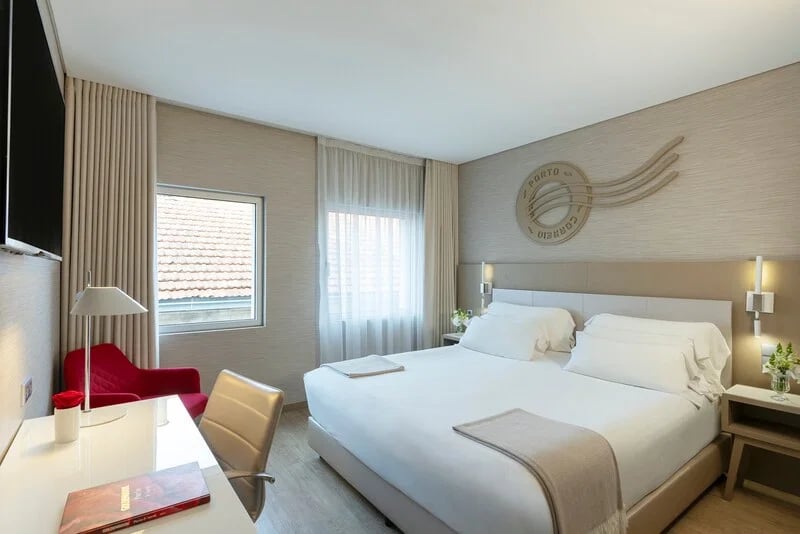 Hotel NH Collection Porto Batalha