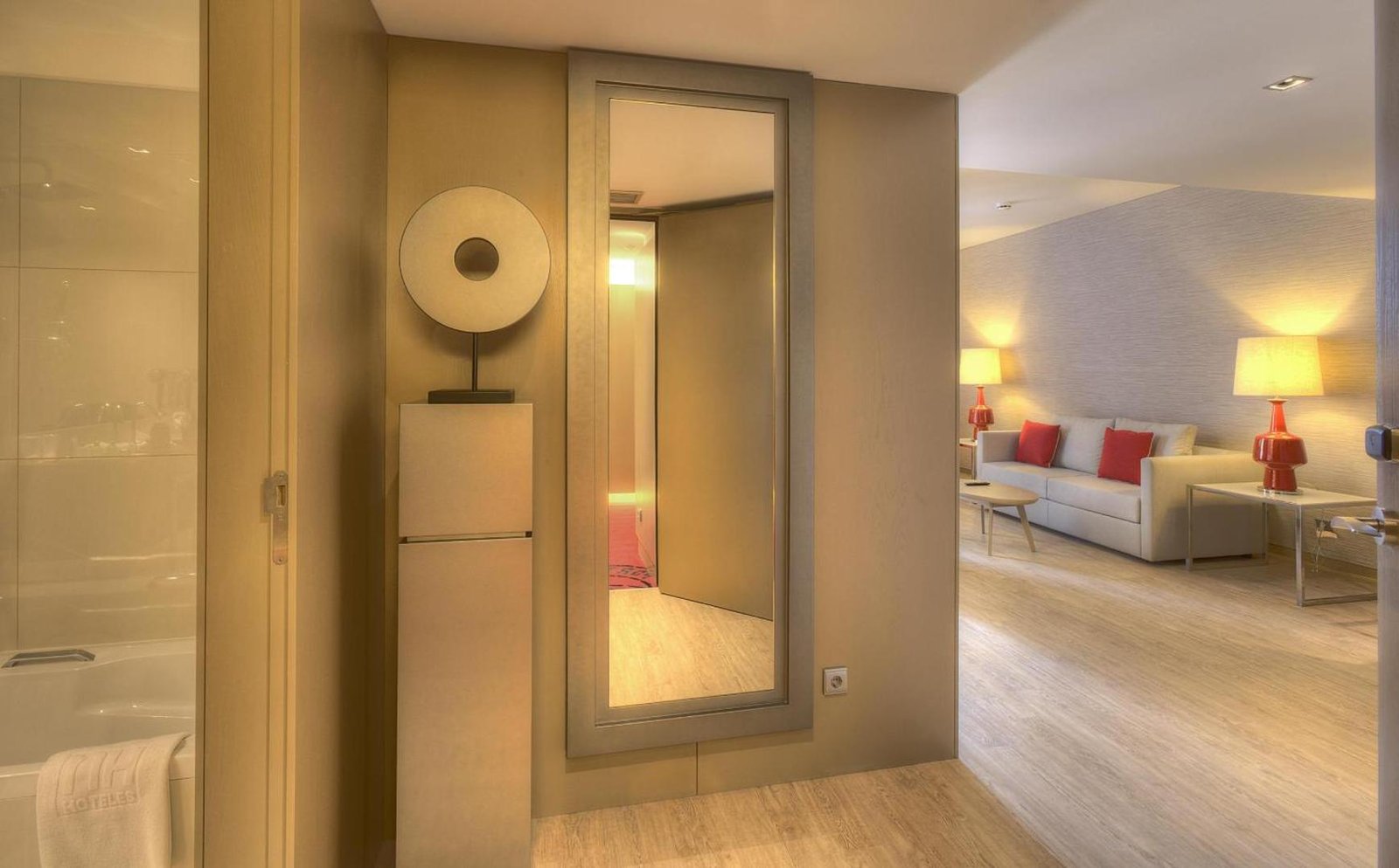 Hotel NH Collection Porto Batalha