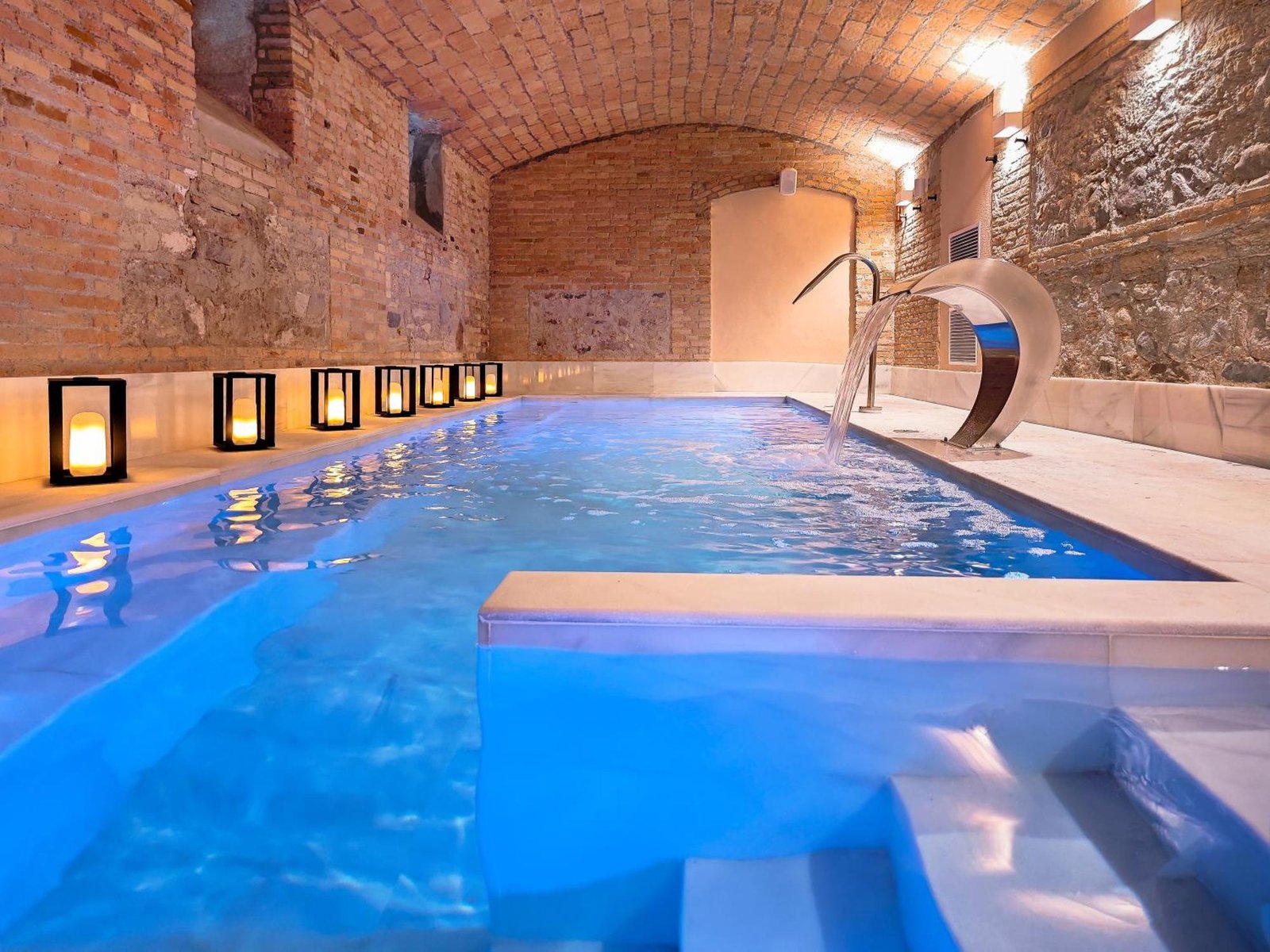 Palacio Gran Vía, a Royal Hideaway Hotel, the pool