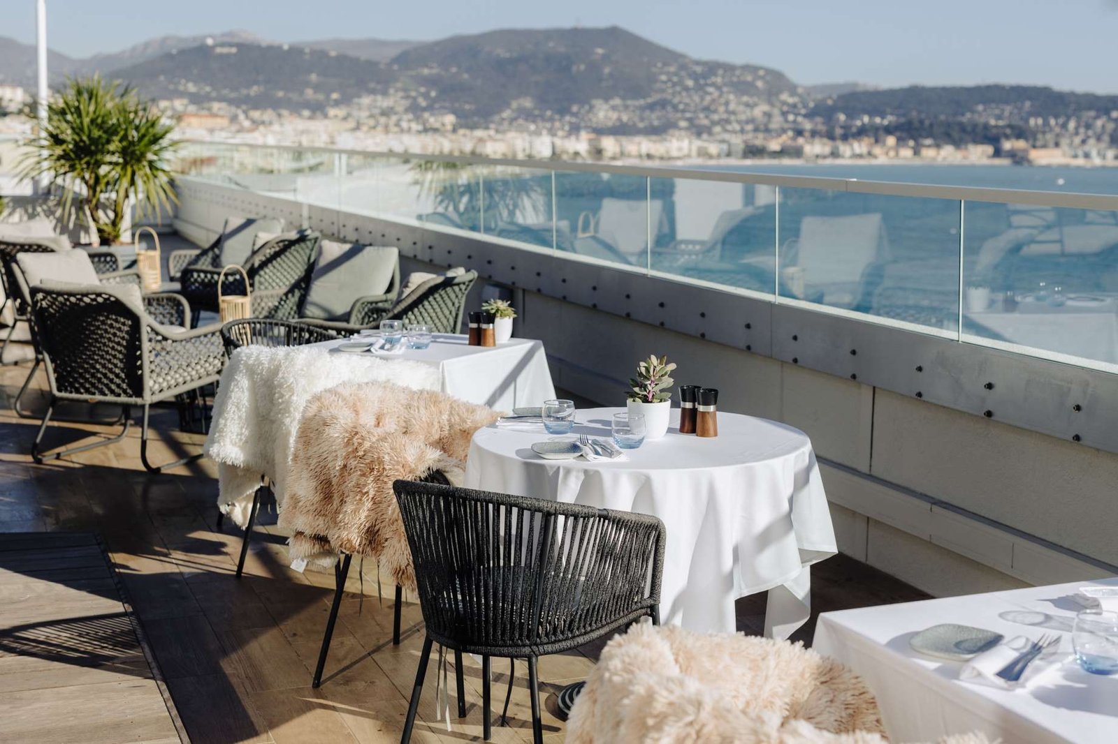 Radisson Blu Hotel, Nice, calade rooftop restaurant