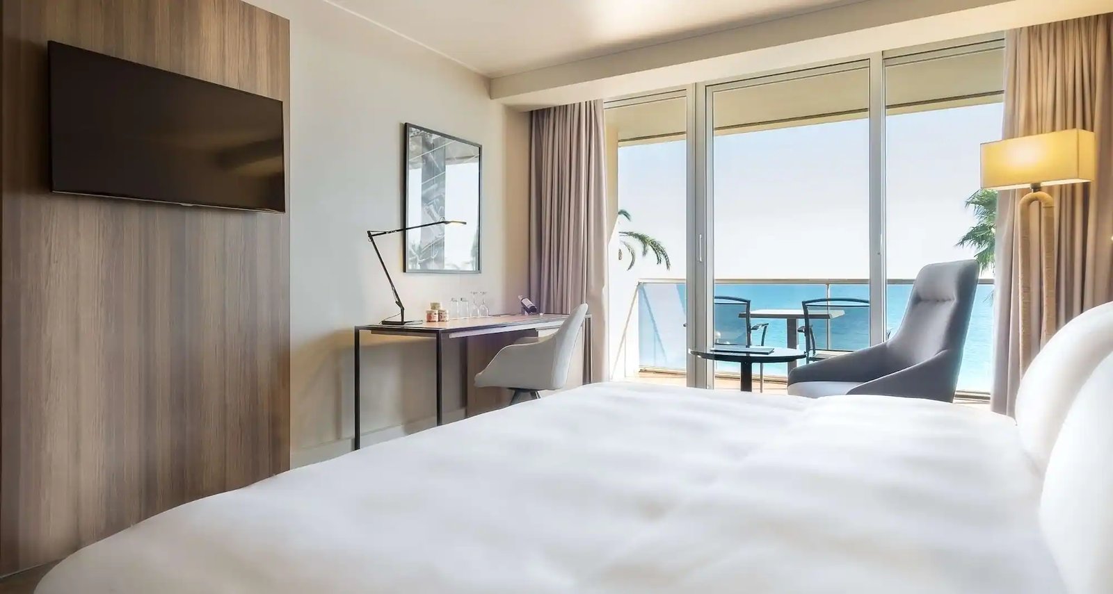 Radisson Blu Hotel, Nice, rooms