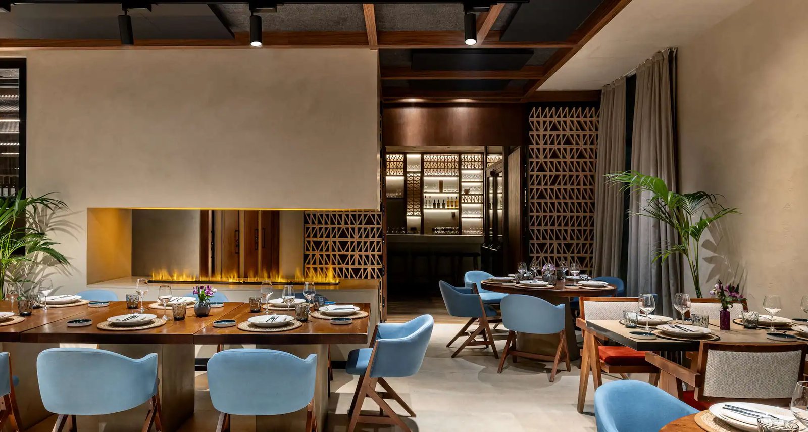 Radisson Collection Hotel, Magdalena Plaza Sevilla, at the table