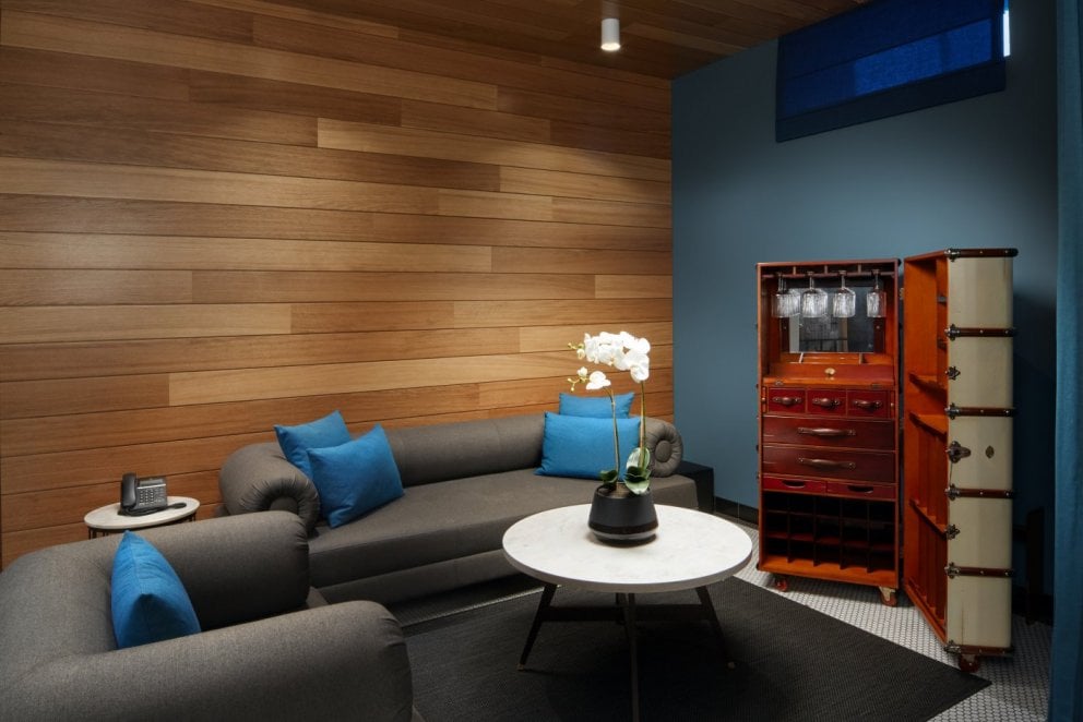 Reykjavik Konsulat Hotel, Curio Collection by Hilton, gym and lounge