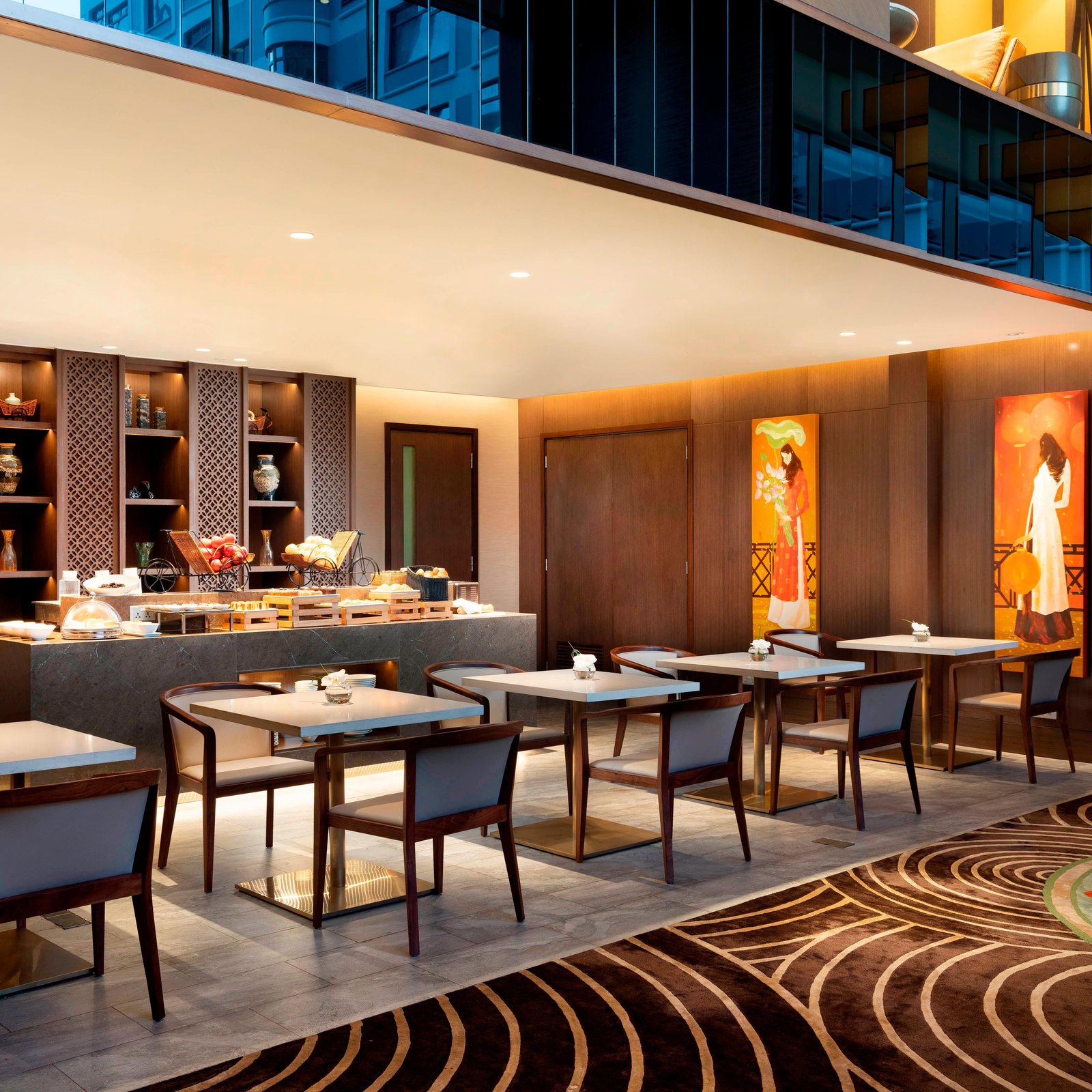 Sheraton Saigon Grand Opera Hotel — eat & drink