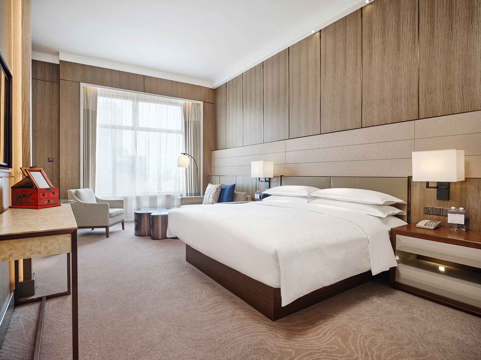 Sheraton Saigon Grand Opera Hotel — rooms