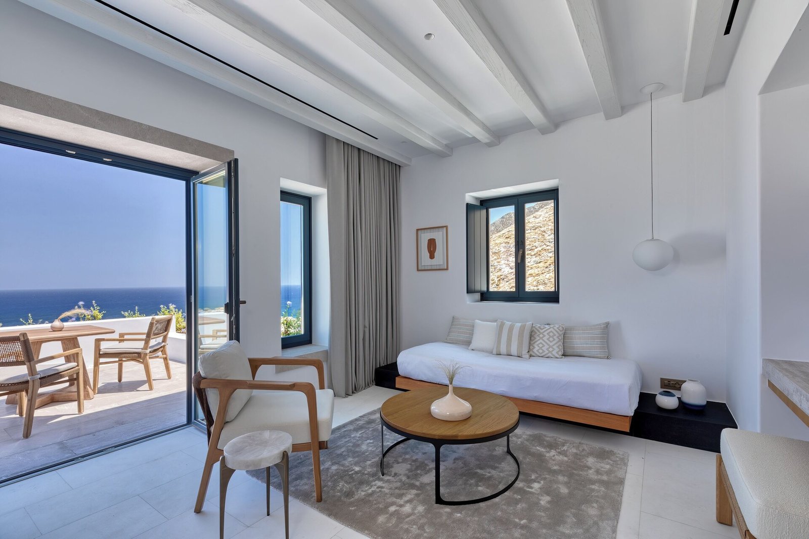 Sandblu Santorini, LXR Hotels & Resorts, rooms