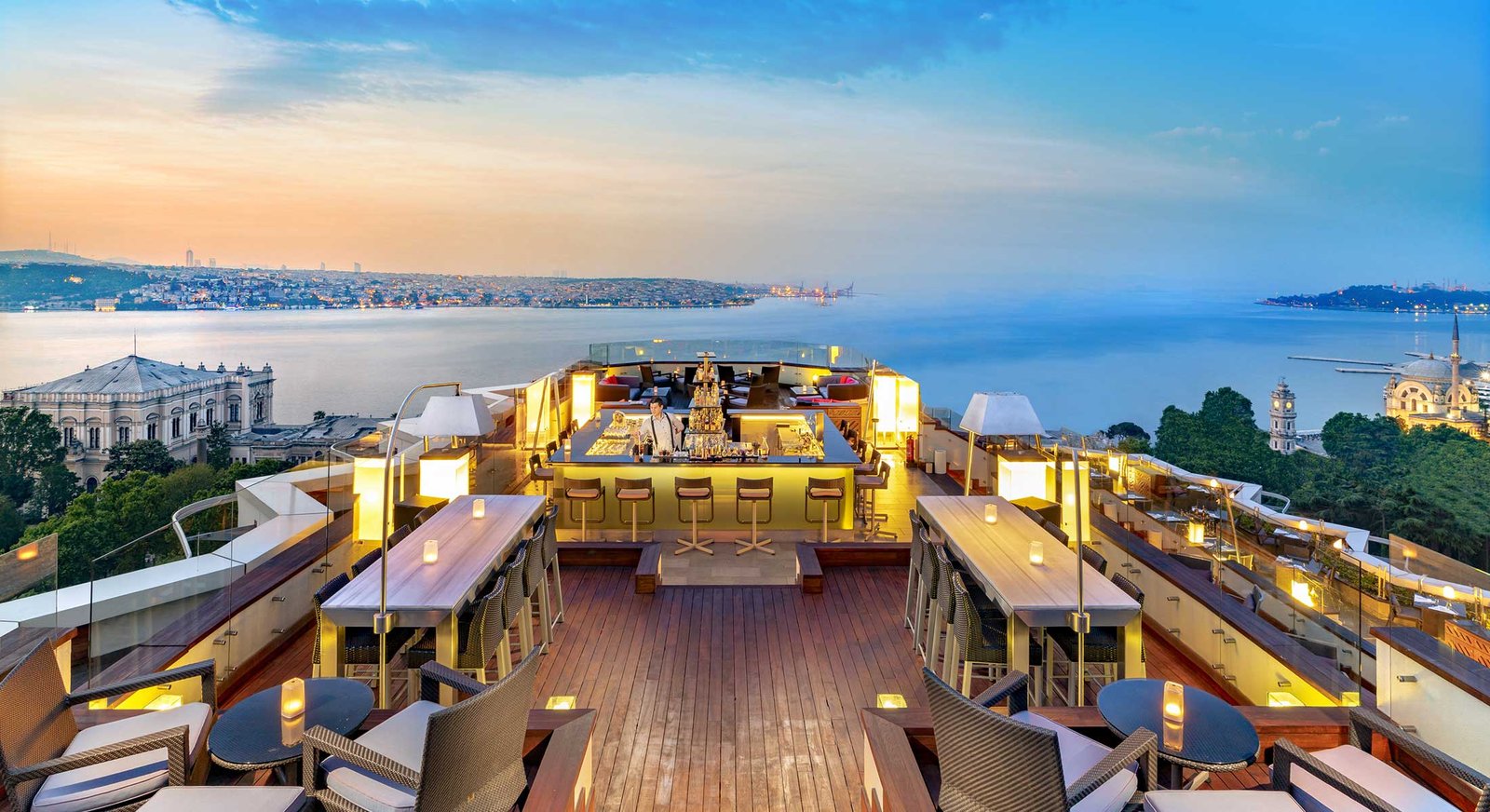 Swissôtel The Bosphorus - Istanbul, at the table
