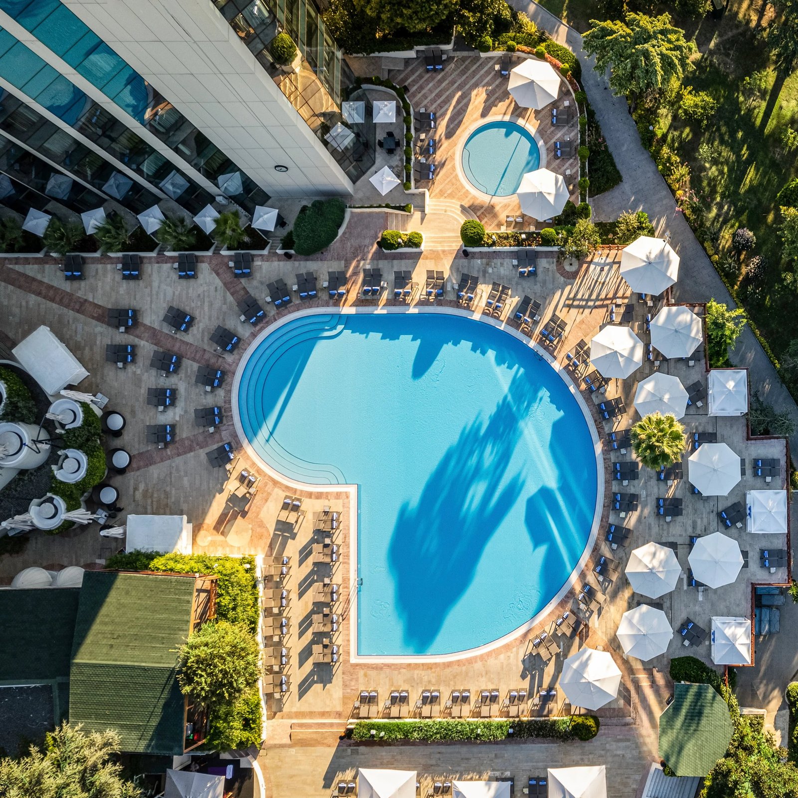 Swissôtel The Bosphorus - Istanbul, the pool