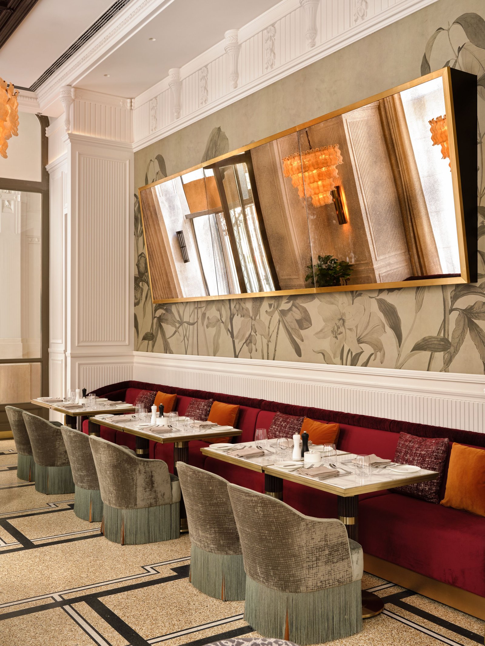 The St. Regis Budapest, at the table