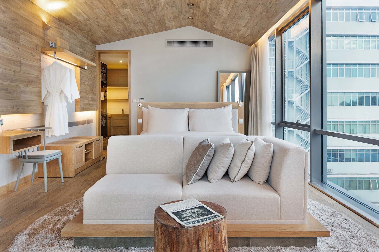 Fusion Suites Saigon — rooms