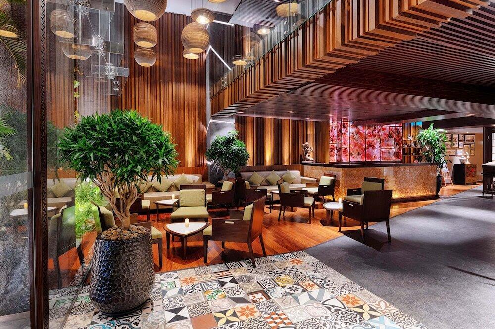 Silverland Sakyo Hotel — vibe