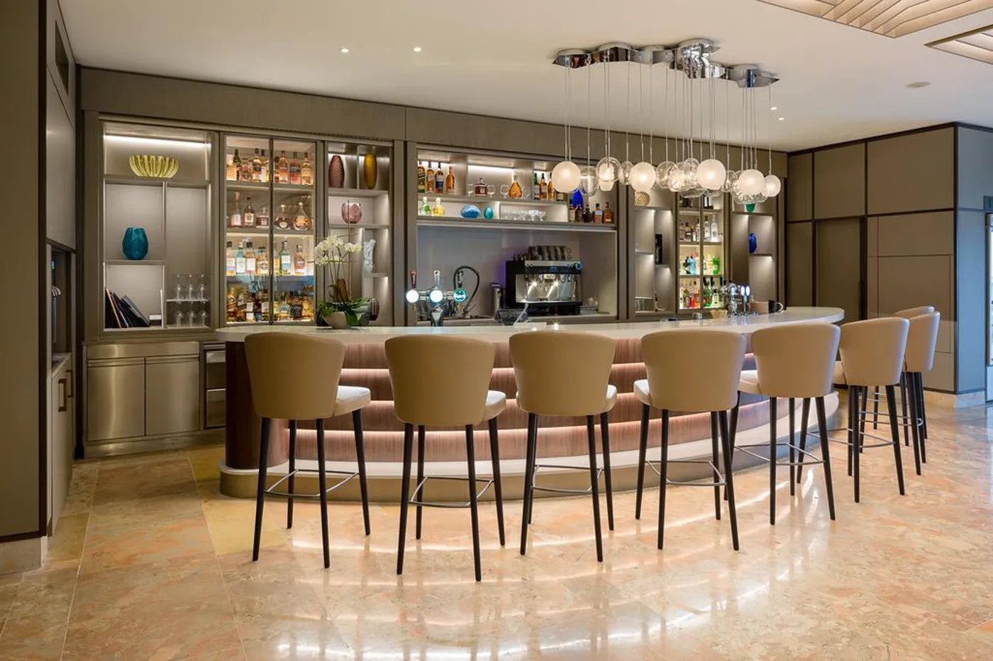 Hilton Tel Aviv, at the table