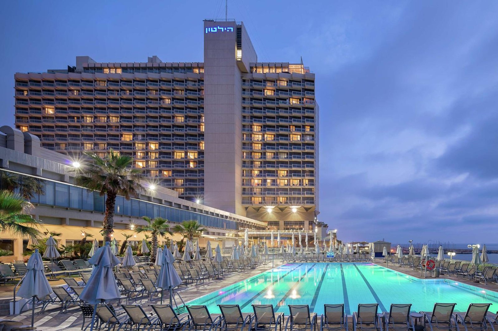 Hilton Tel Aviv, the pool