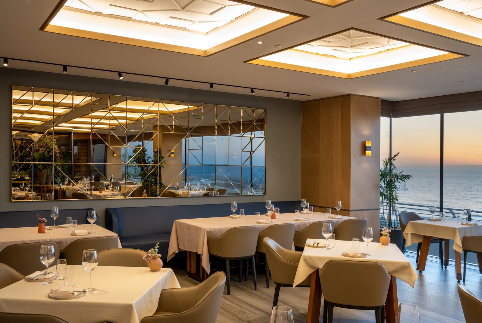 Hilton Tel Aviv, at the table