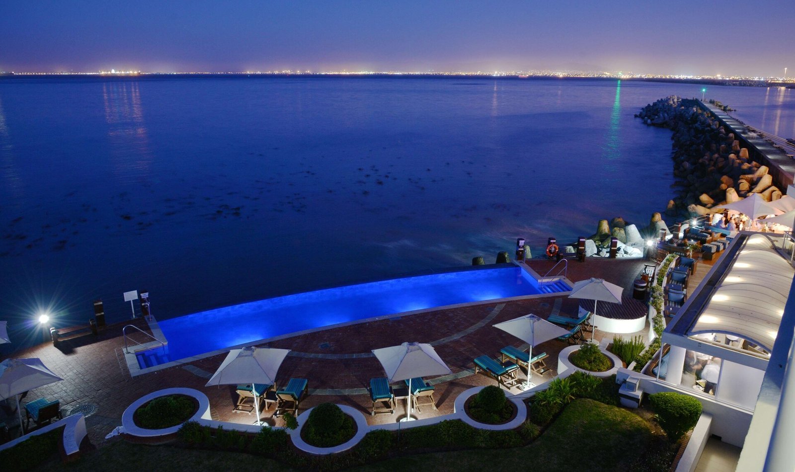 Radisson Collection Hotel, Waterfront Cape Town, the pool