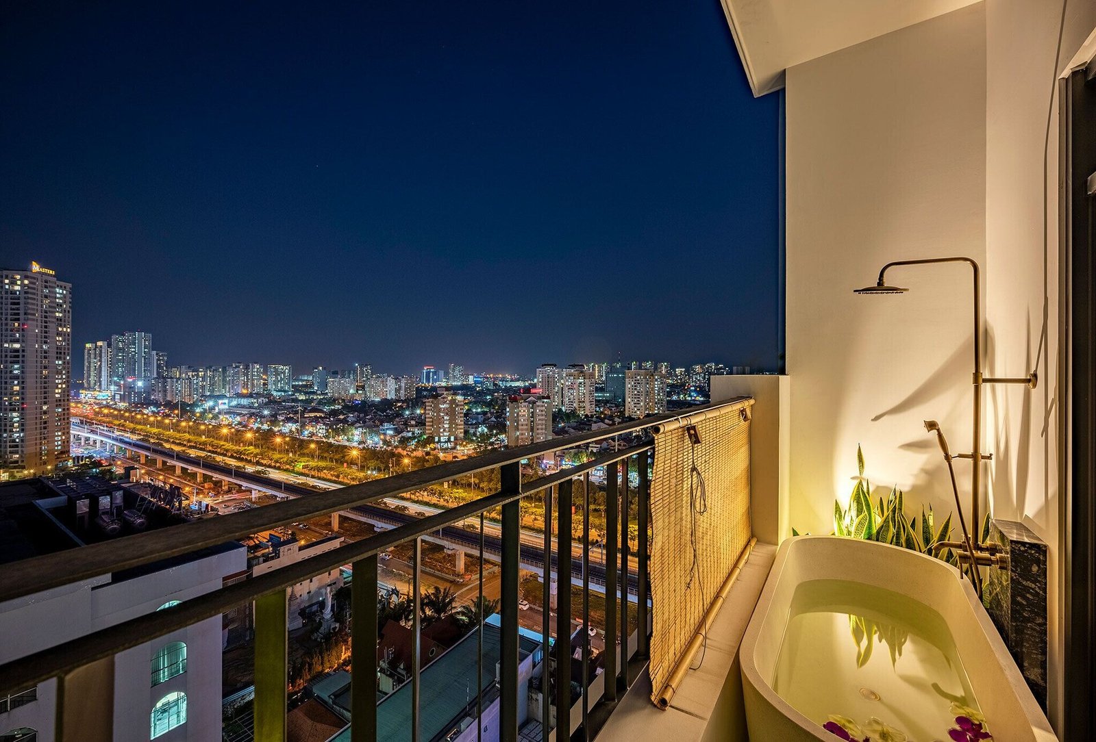 Amanaki Thao Dien Hotel — vibe