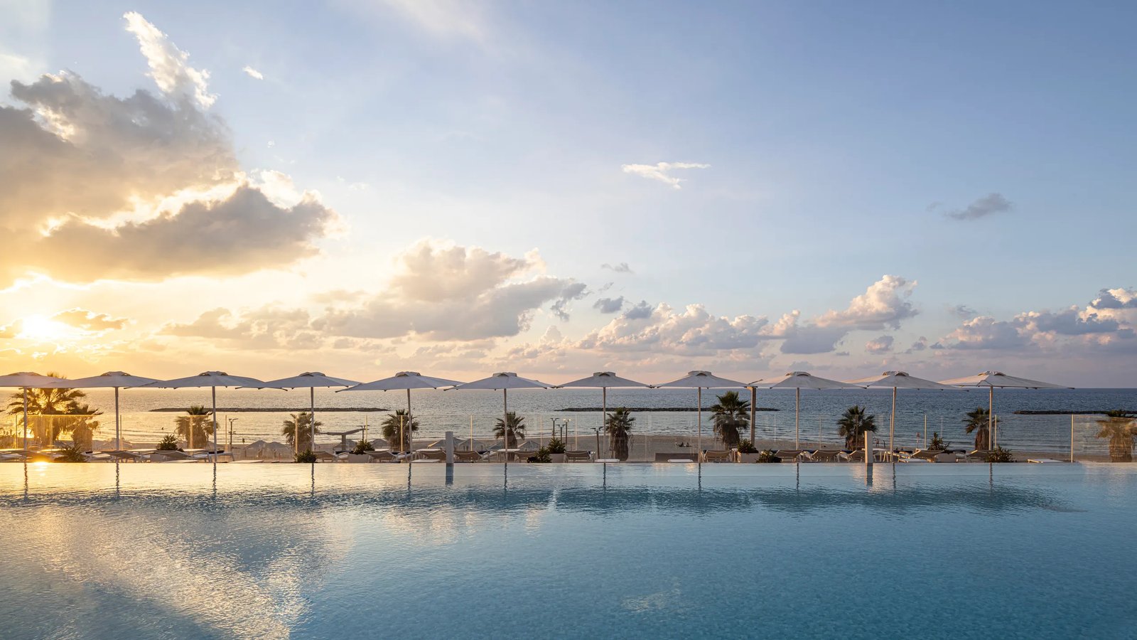 The David Kempinski Tel Aviv, the pool