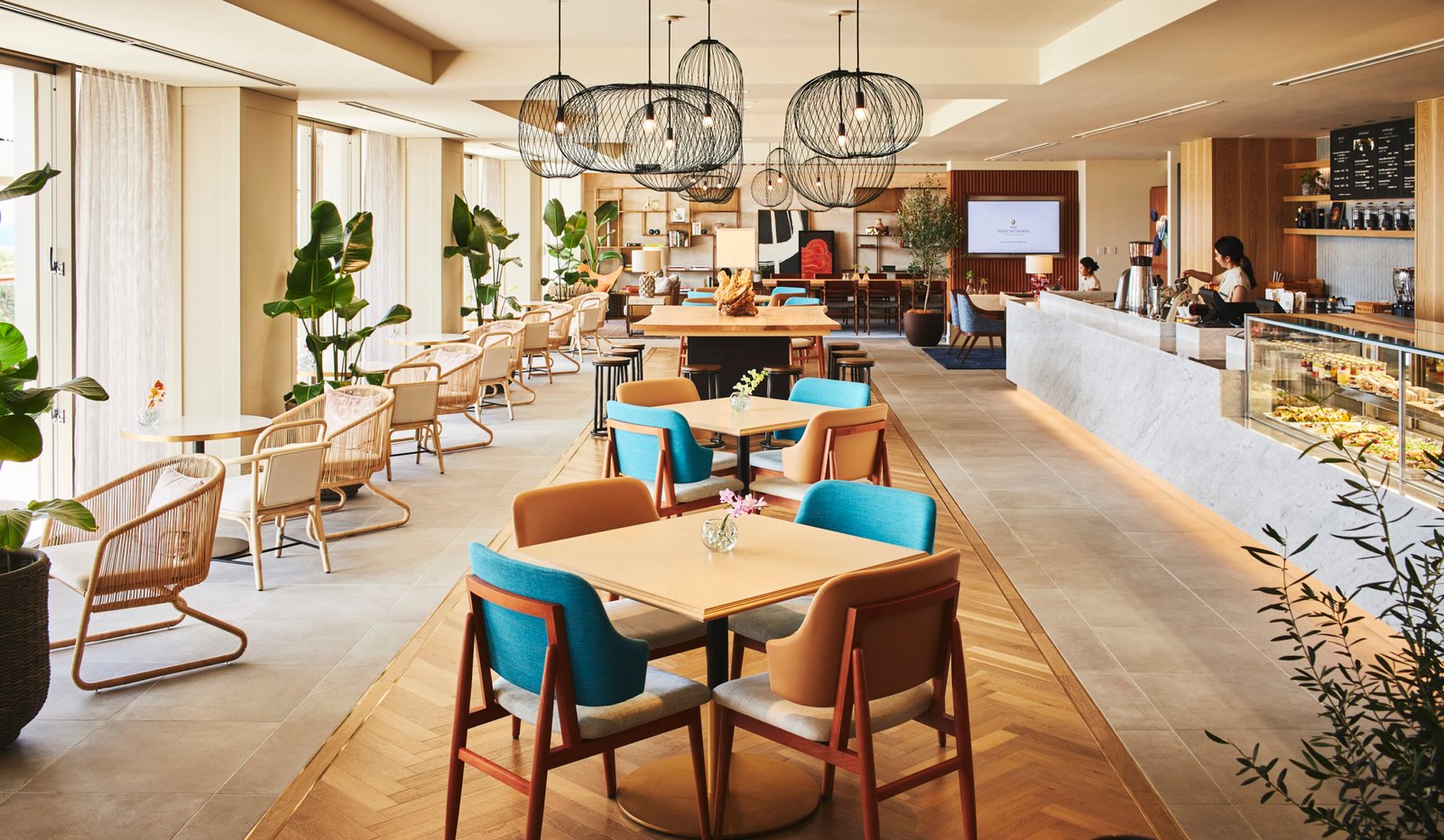 ANA InterContinental Ishigaki Resort, at the table