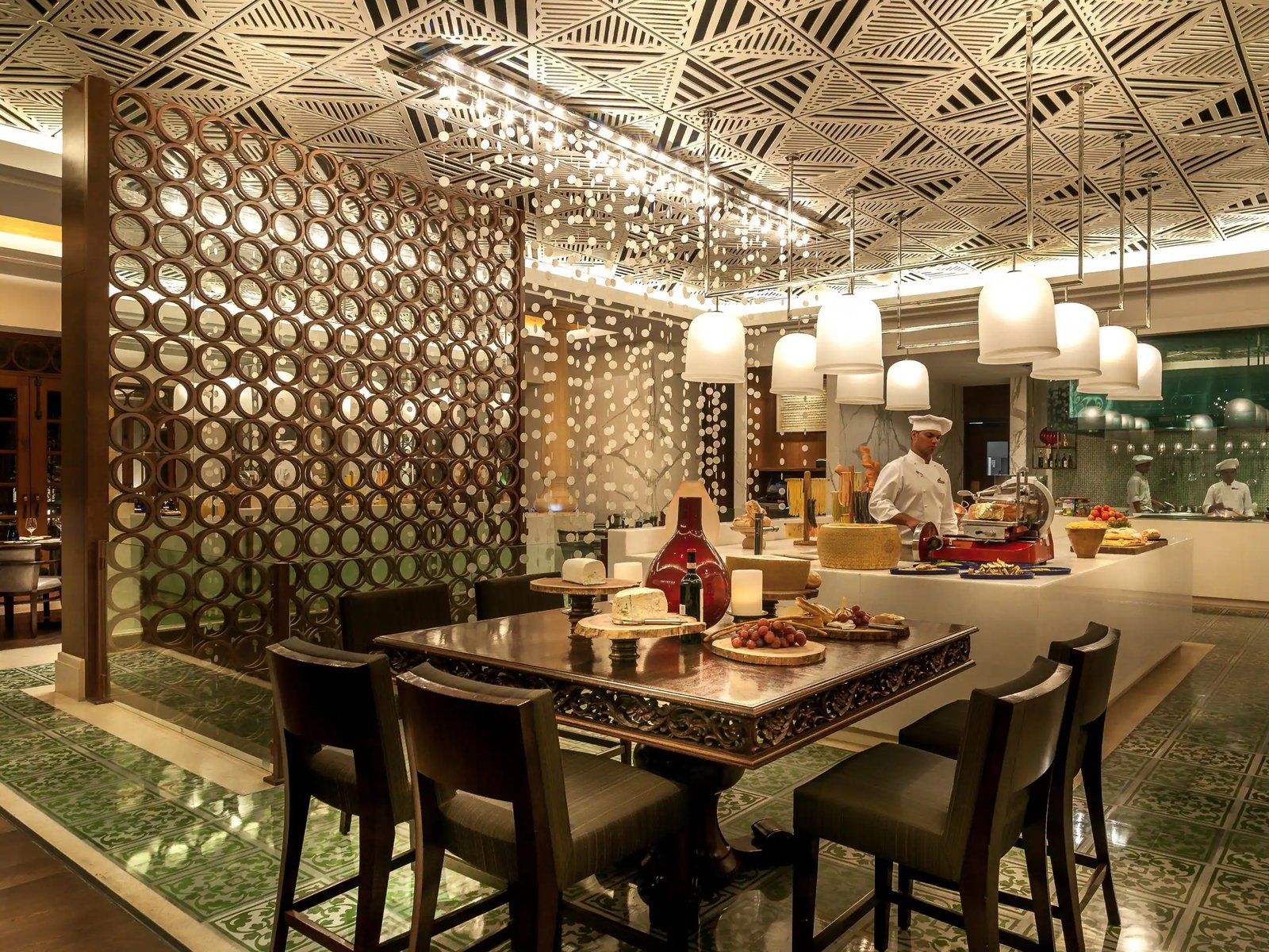 Grand Hyatt Goa, at the table