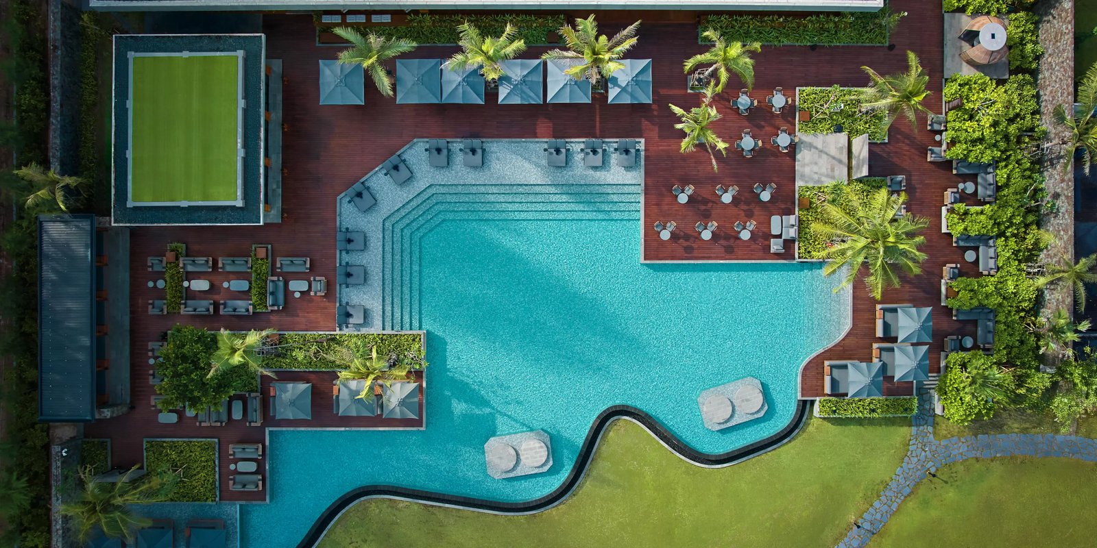 Hotel Indigo Bintan Lagoi Beach by IHG, the pool