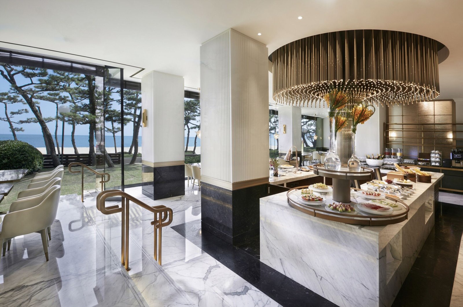 Paradise Hotel Busan, crystal garden