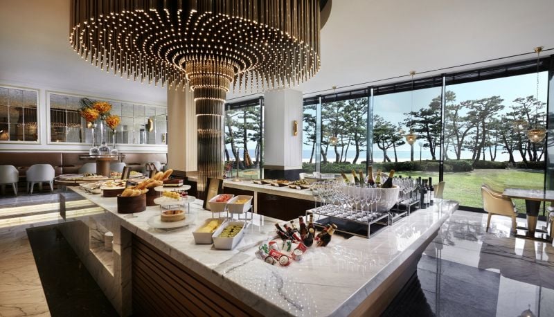 Paradise Hotel Busan, crystal garden