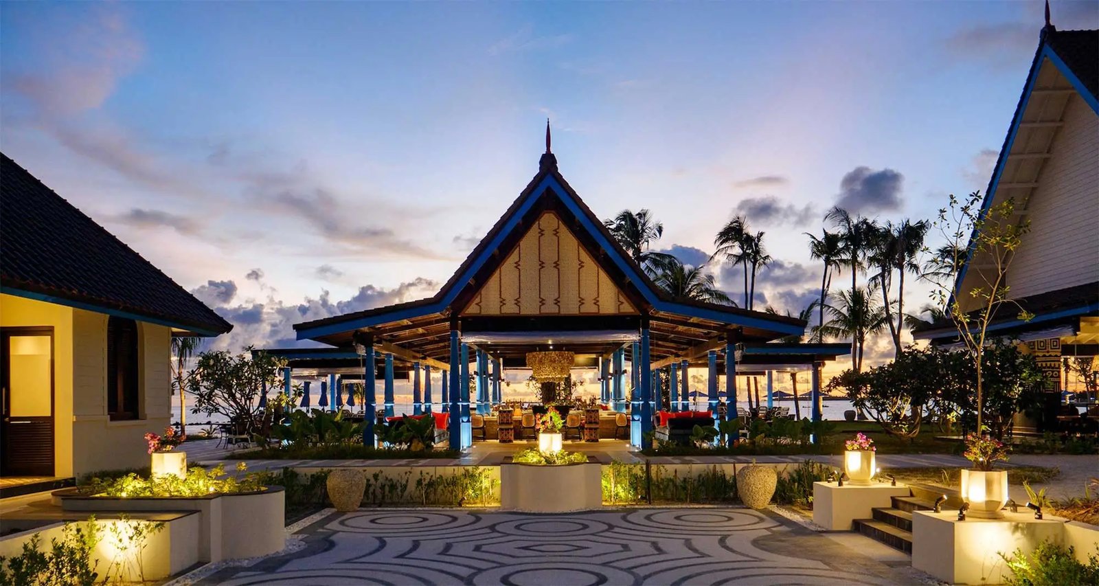 SAii Lagoon Maldives, Curio Collection by Hilton