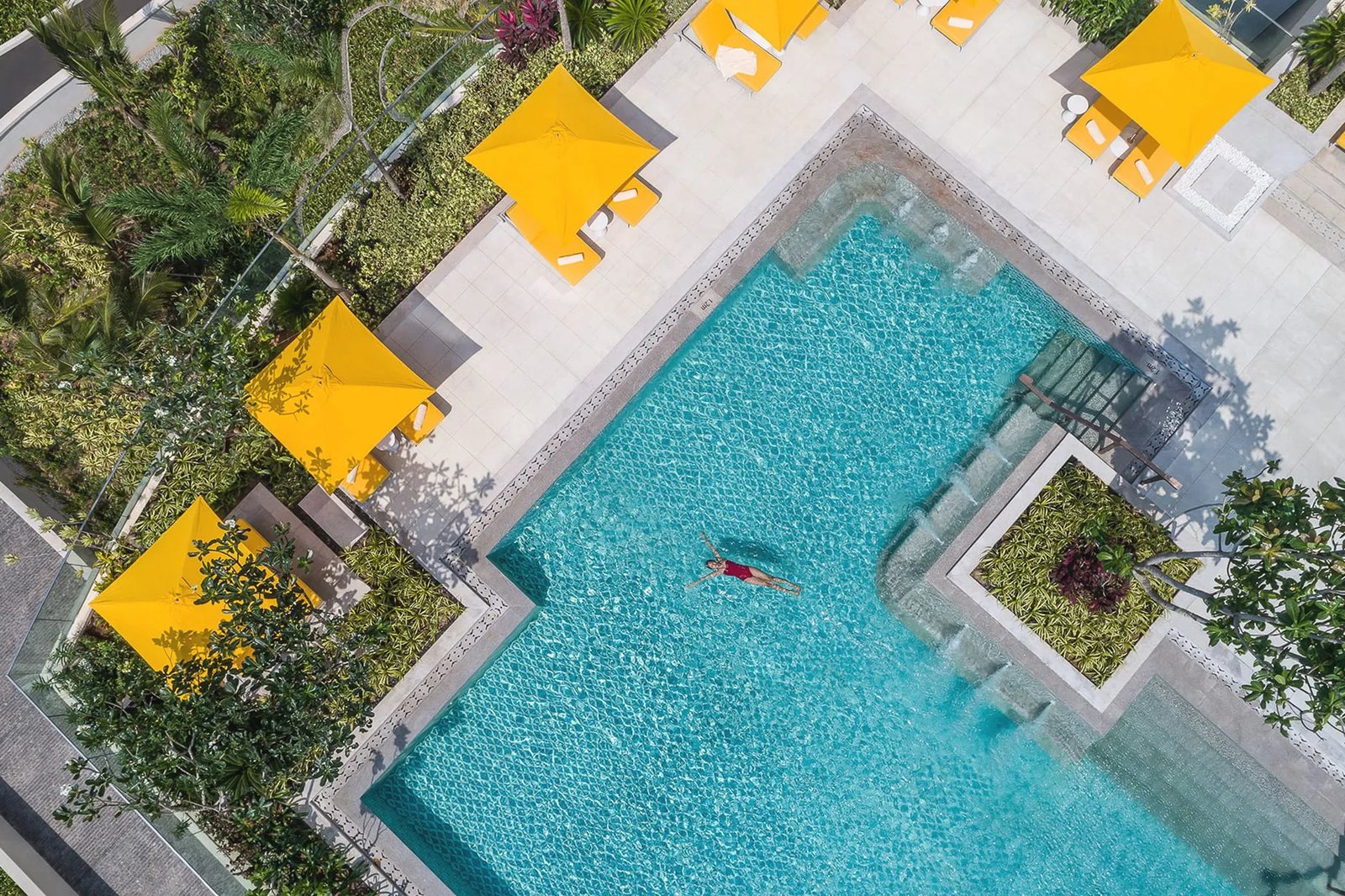 Shangri-La Colombo, the pool