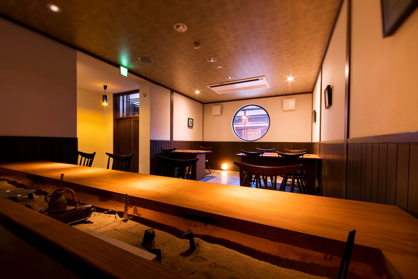 Nazuna Kyoto Gosho Hotel — eat & drink