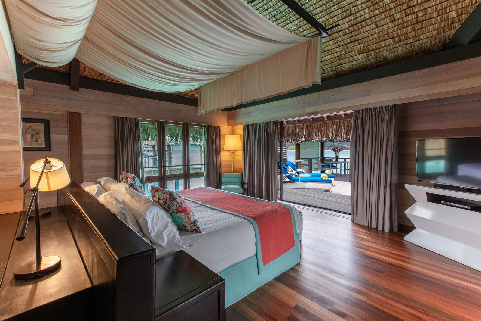 The St. Regis Bora Bora Resort, rooms