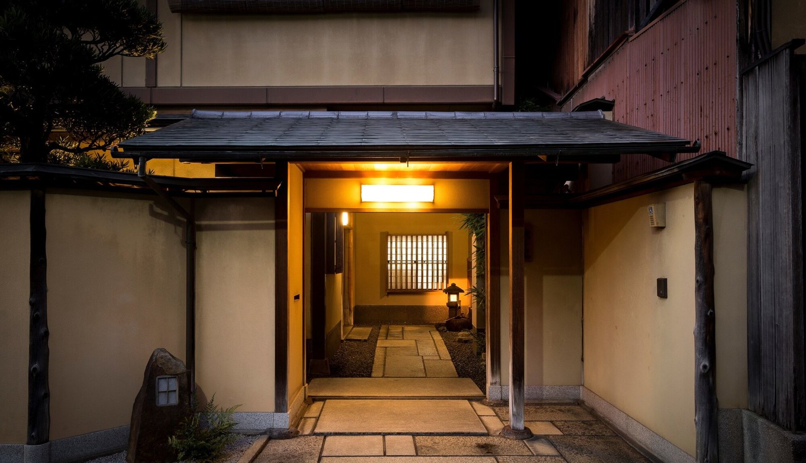 Sakanoue Hotel