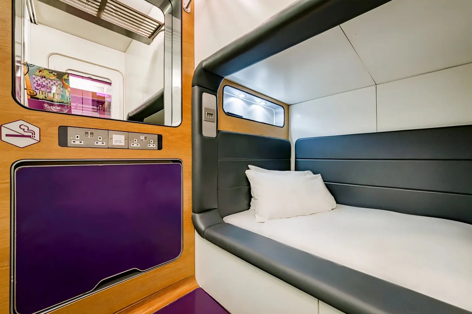 YOTELAIR Amsterdam Schiphol