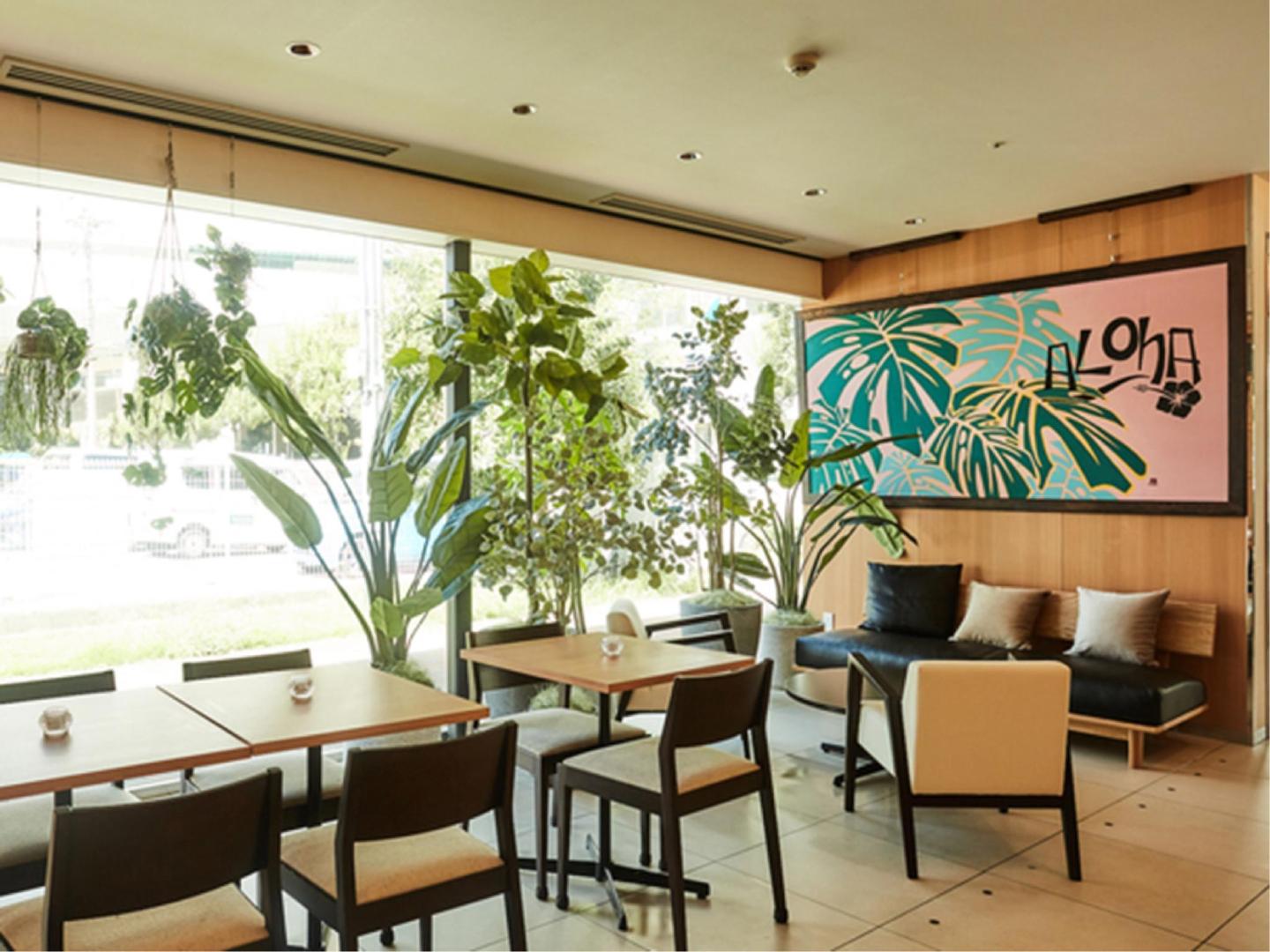 First Cabin Nishi Umeda, at the table