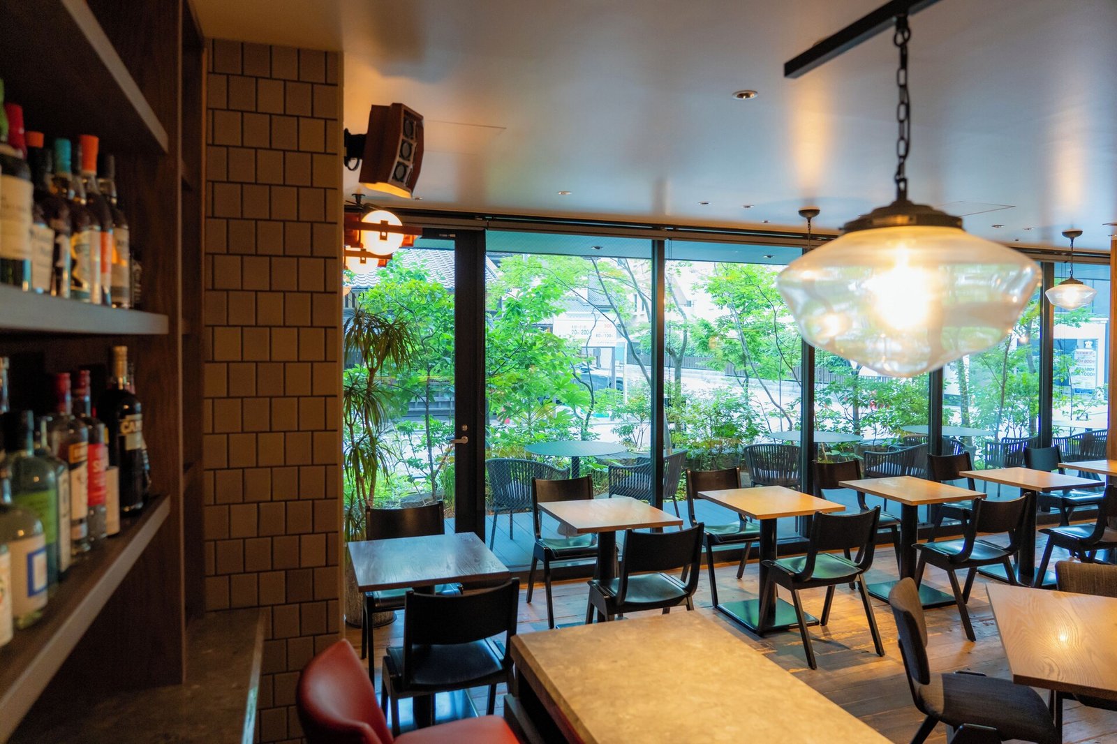 Hotel Resol Trinity Kyoto, blue books cafe kyoto