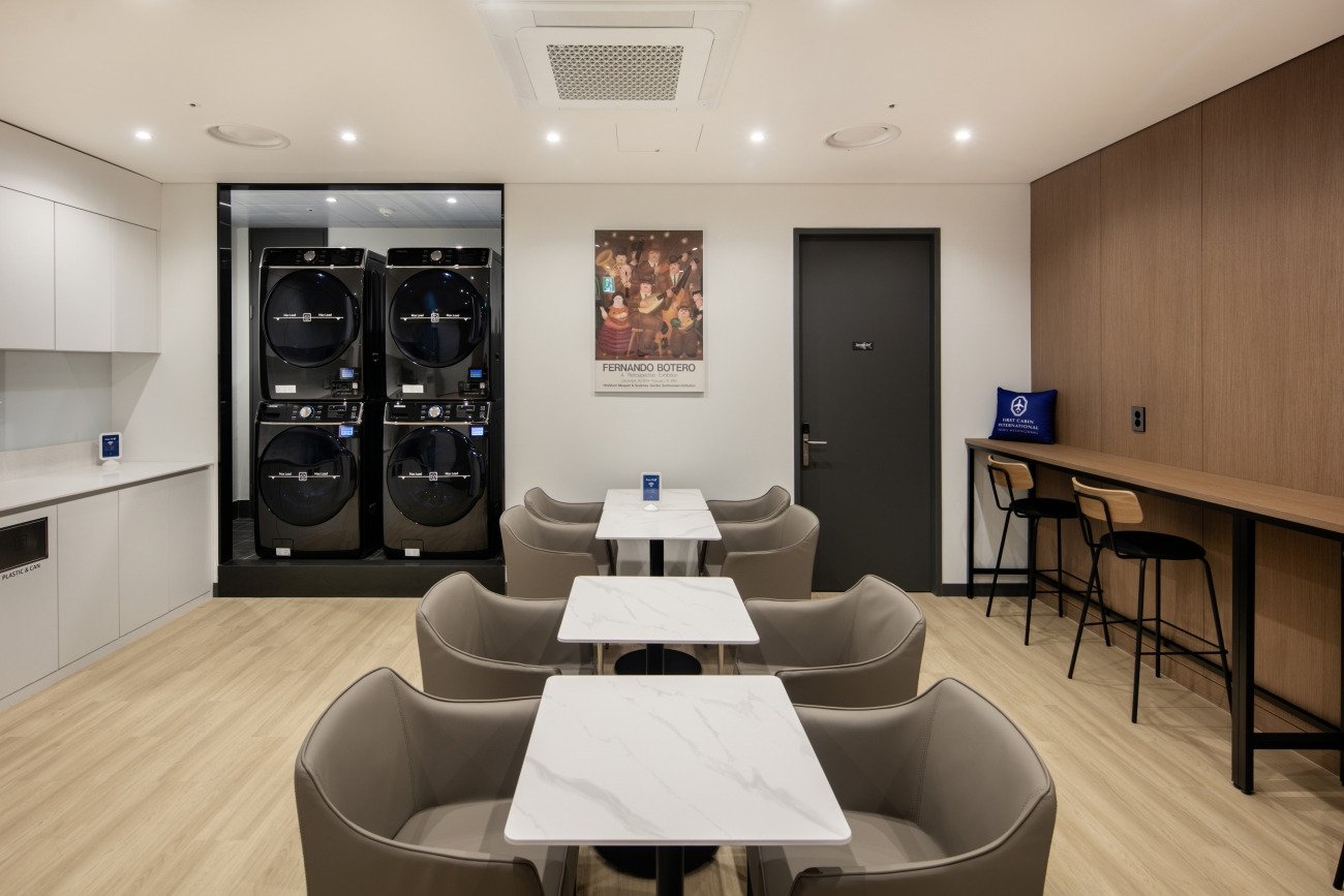 First Cabin Seoul Myeongdong, shared guest lounge