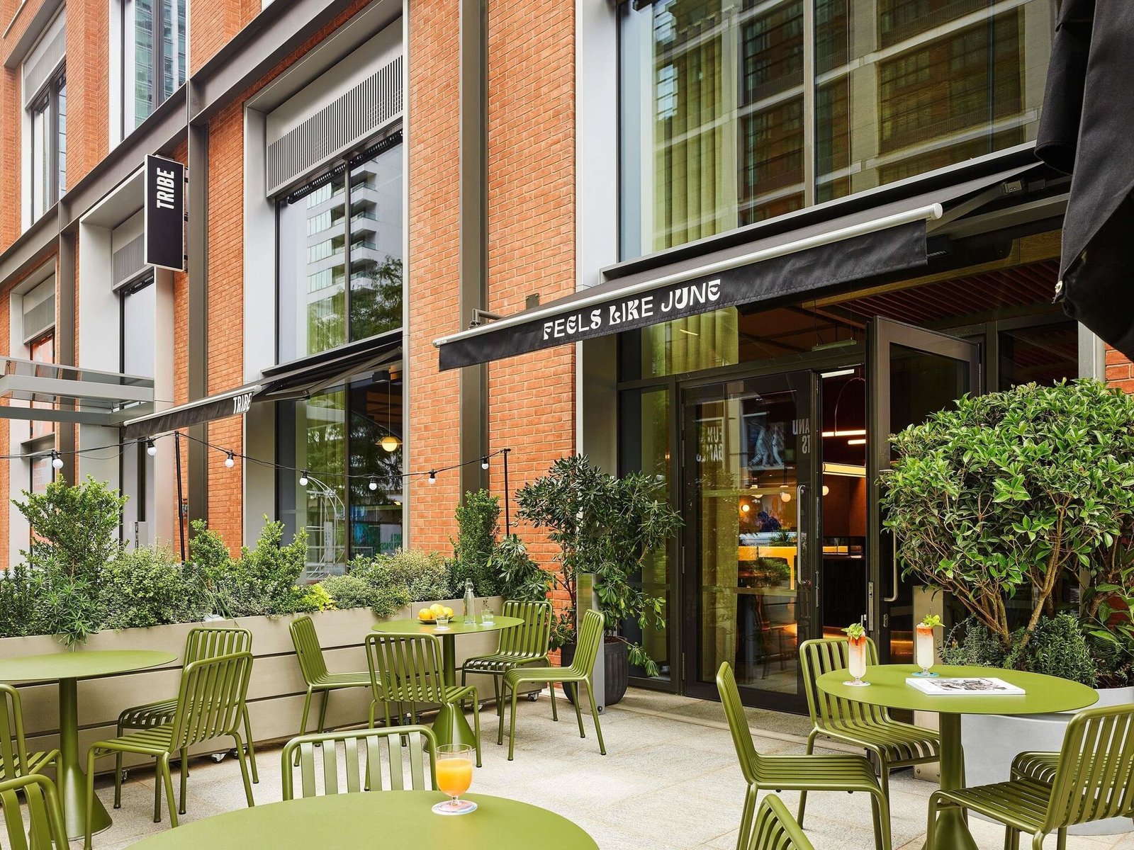 TRIBE London Canary Wharf, feels like june