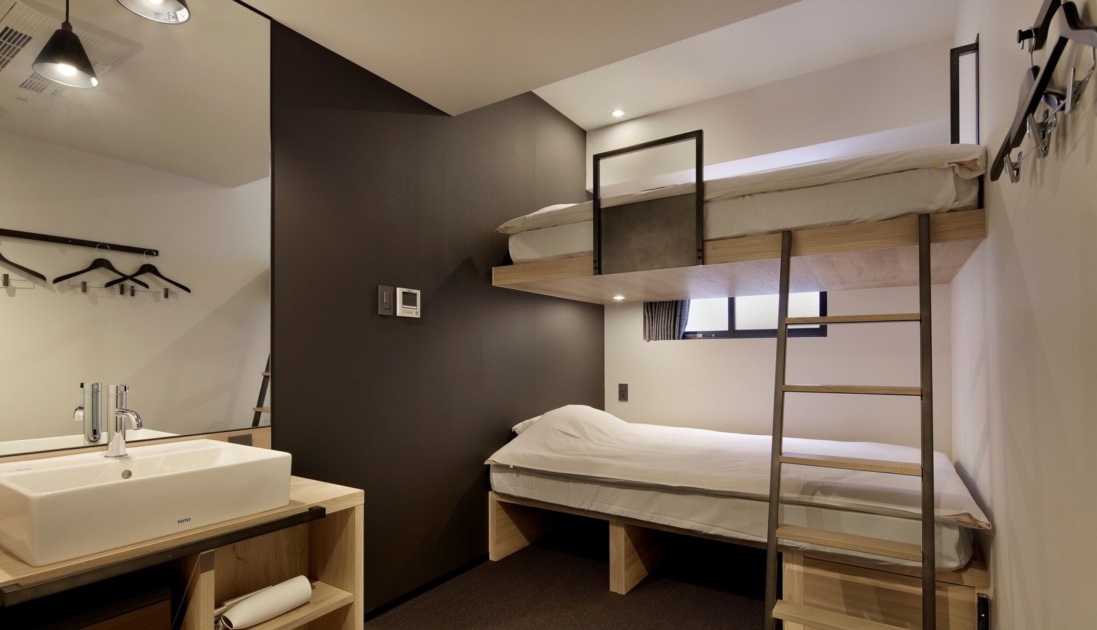 Piece Hostel Sanjo — rooms