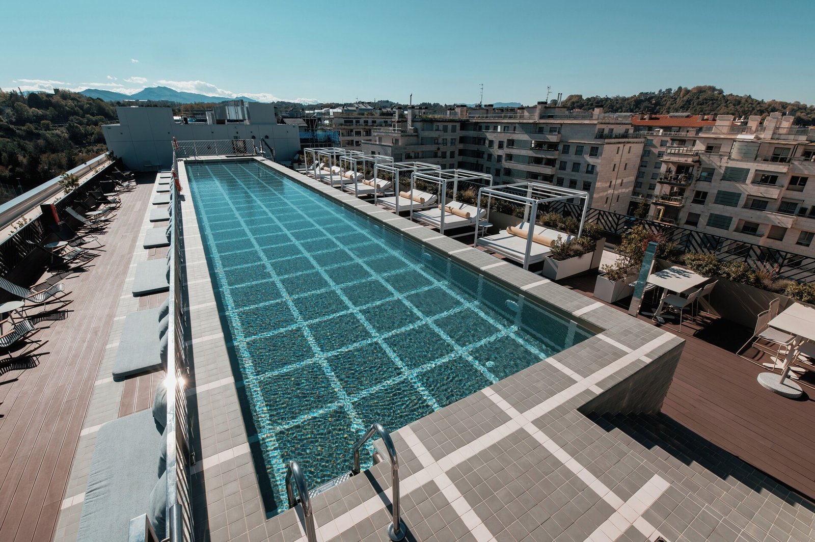 The Social Hub San Sebastian, the pool