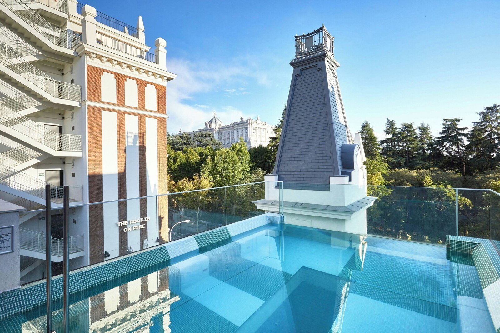 The Social Hub Madrid, the pool