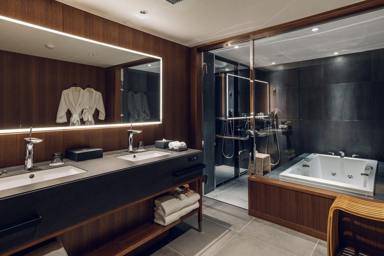 THE HIRAMATSU Hotel — rooms