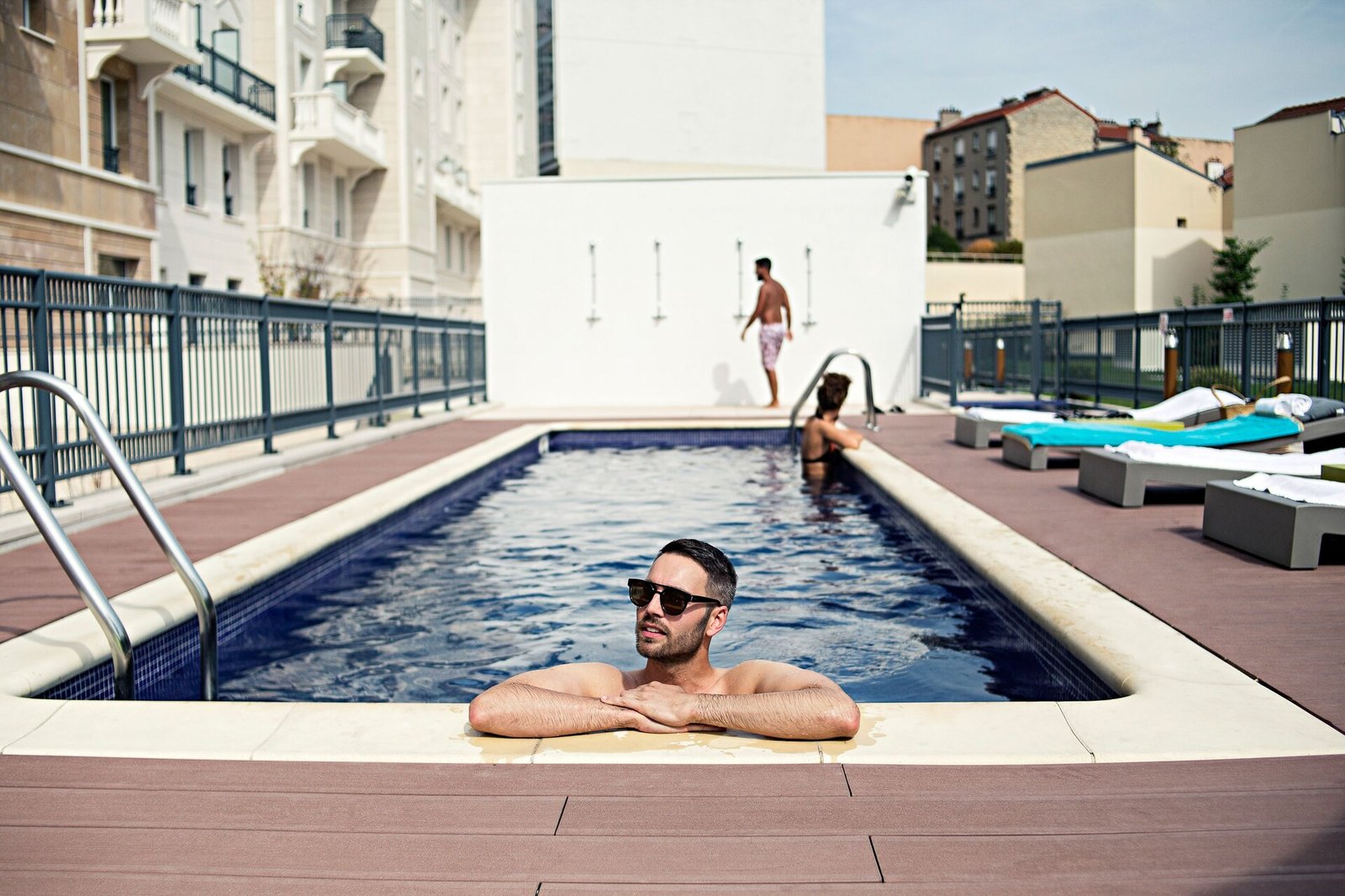 The Social Hub Paris La Defense, the pool