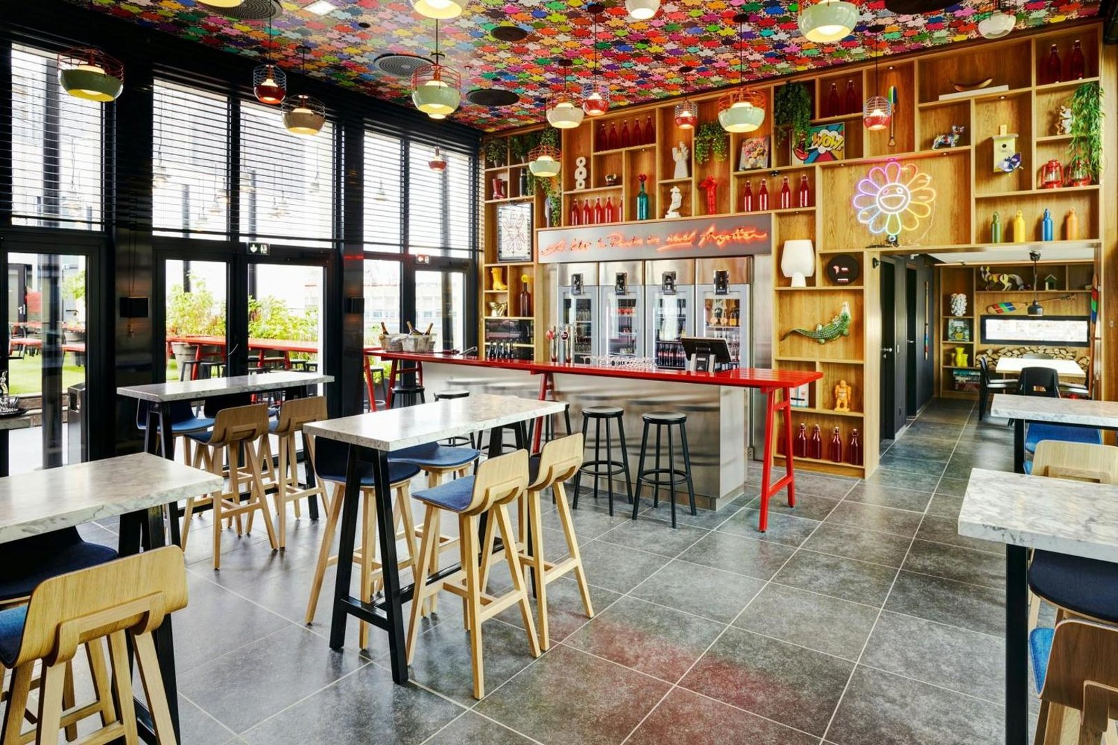 citizenM Paris Champs-Elysees, canteenm