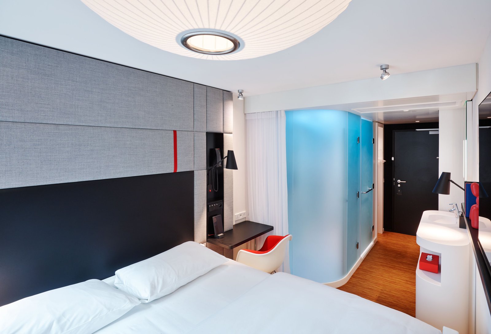 citizenM Paris Champs-Elysees, rooms