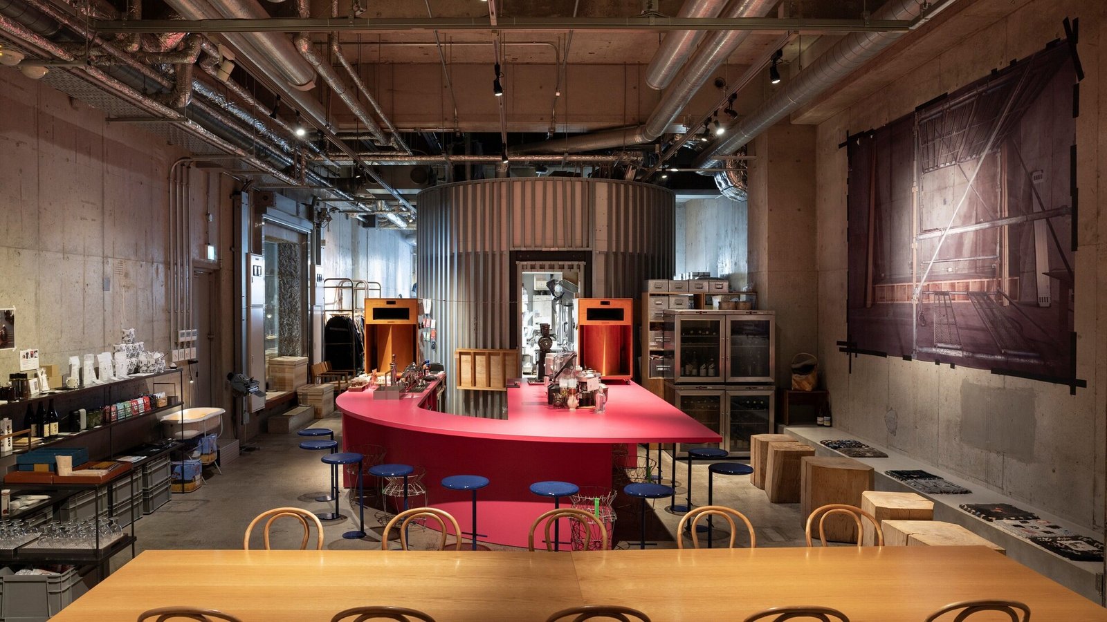 TSUGU Kyoto Sanjo by THE SHARE HOTELS, coffee and wine ushiro