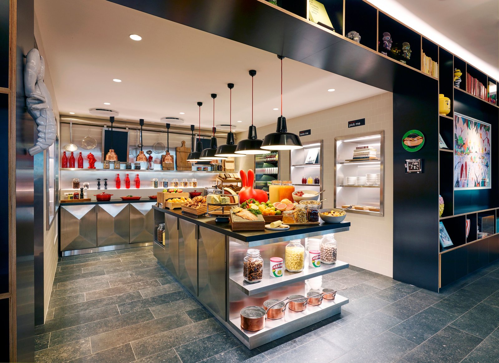 citizenM Copenhagen Radhuspladsen, canteenm
