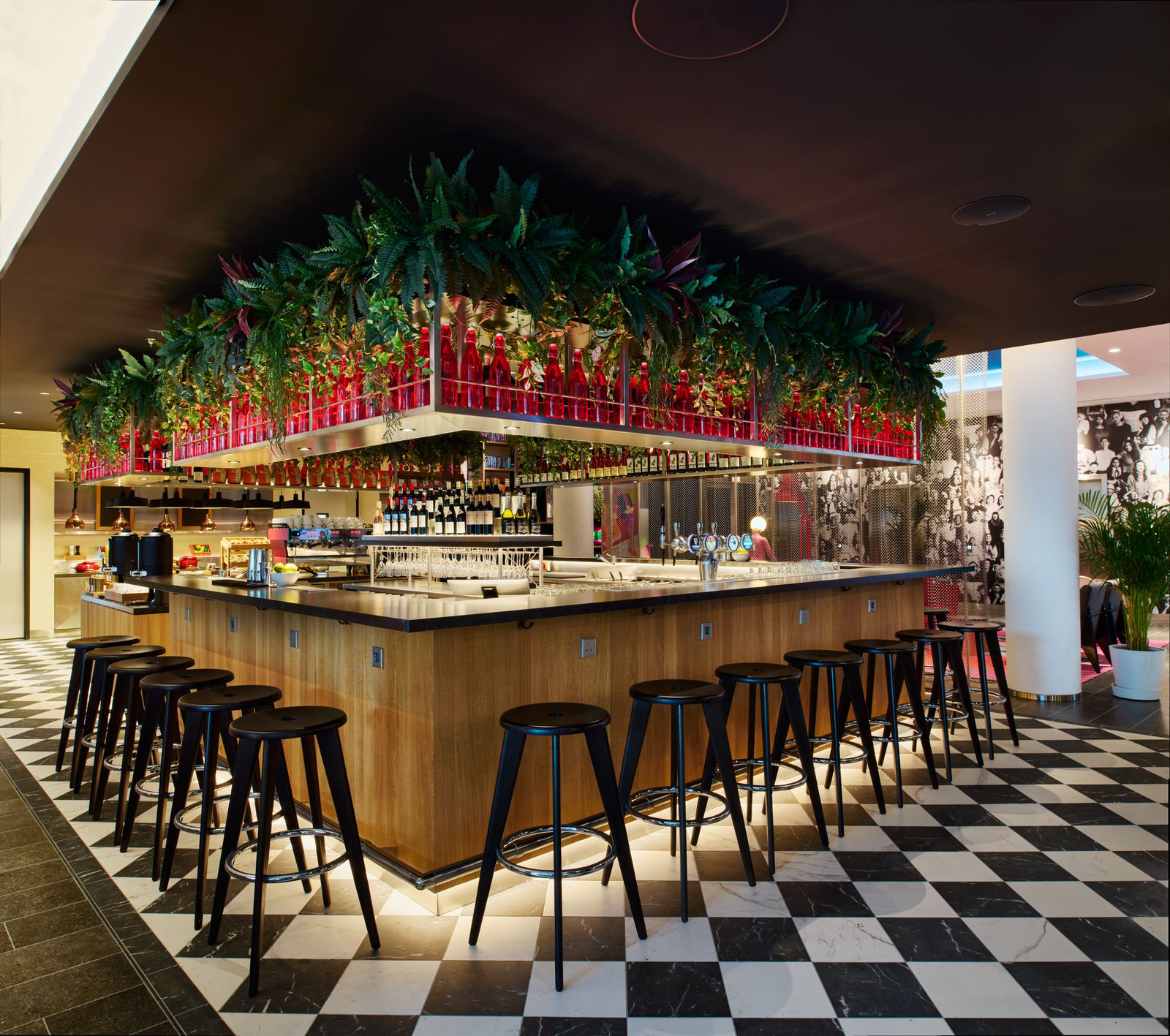 citizenM Dublin St. Patrick's, canteenm