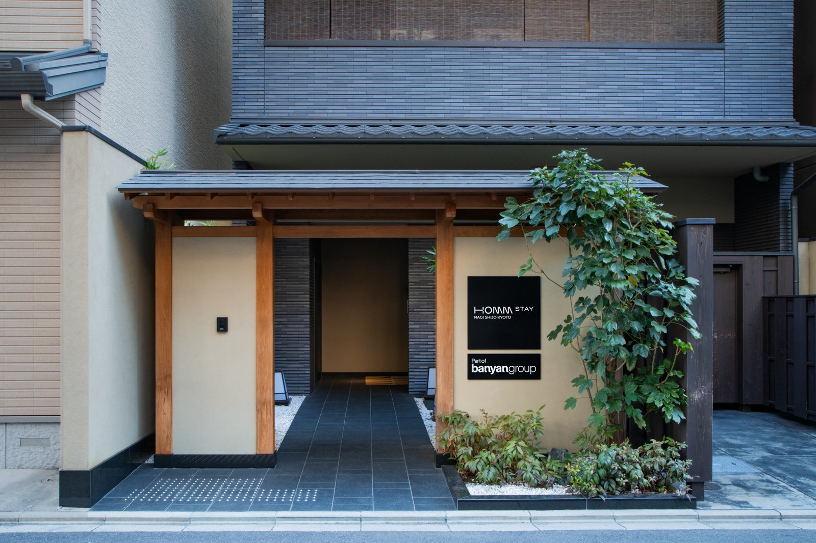 Nagi Shijo Hotel